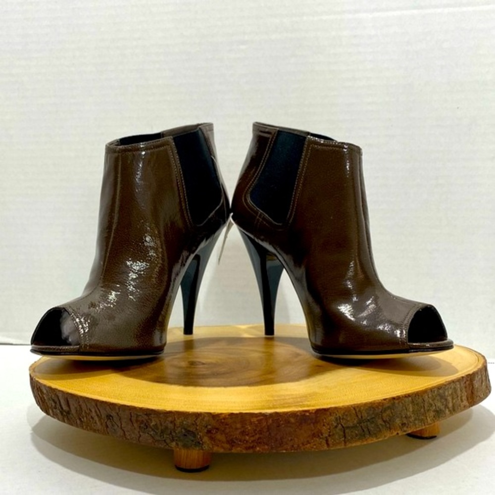 NWT Michael Kors Patent Leather AnkleBooties Heels size 7.5